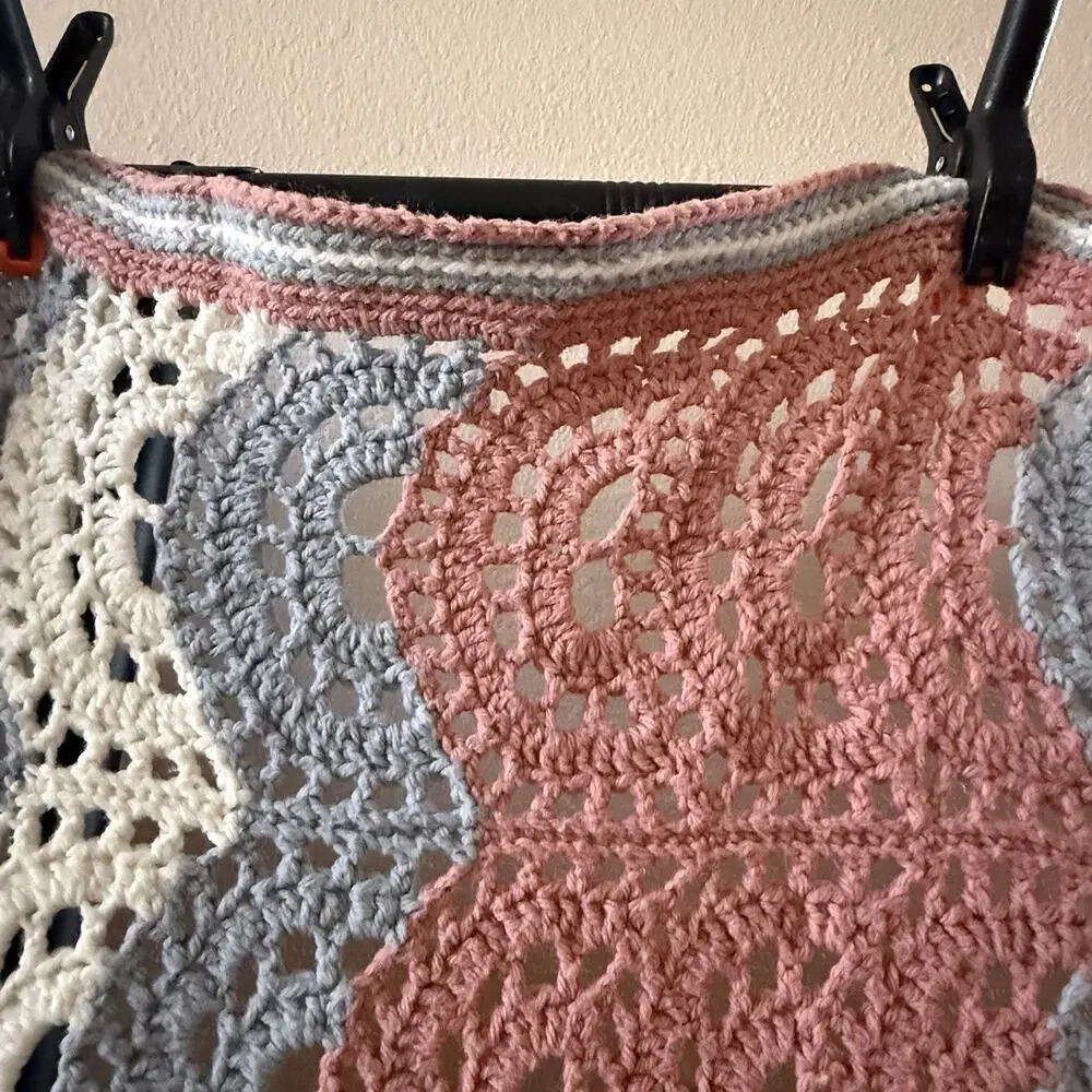 Vintage Handmade Crochet Blanket Afghan Lacy Fan Ripple Pink Grey White 62x72
